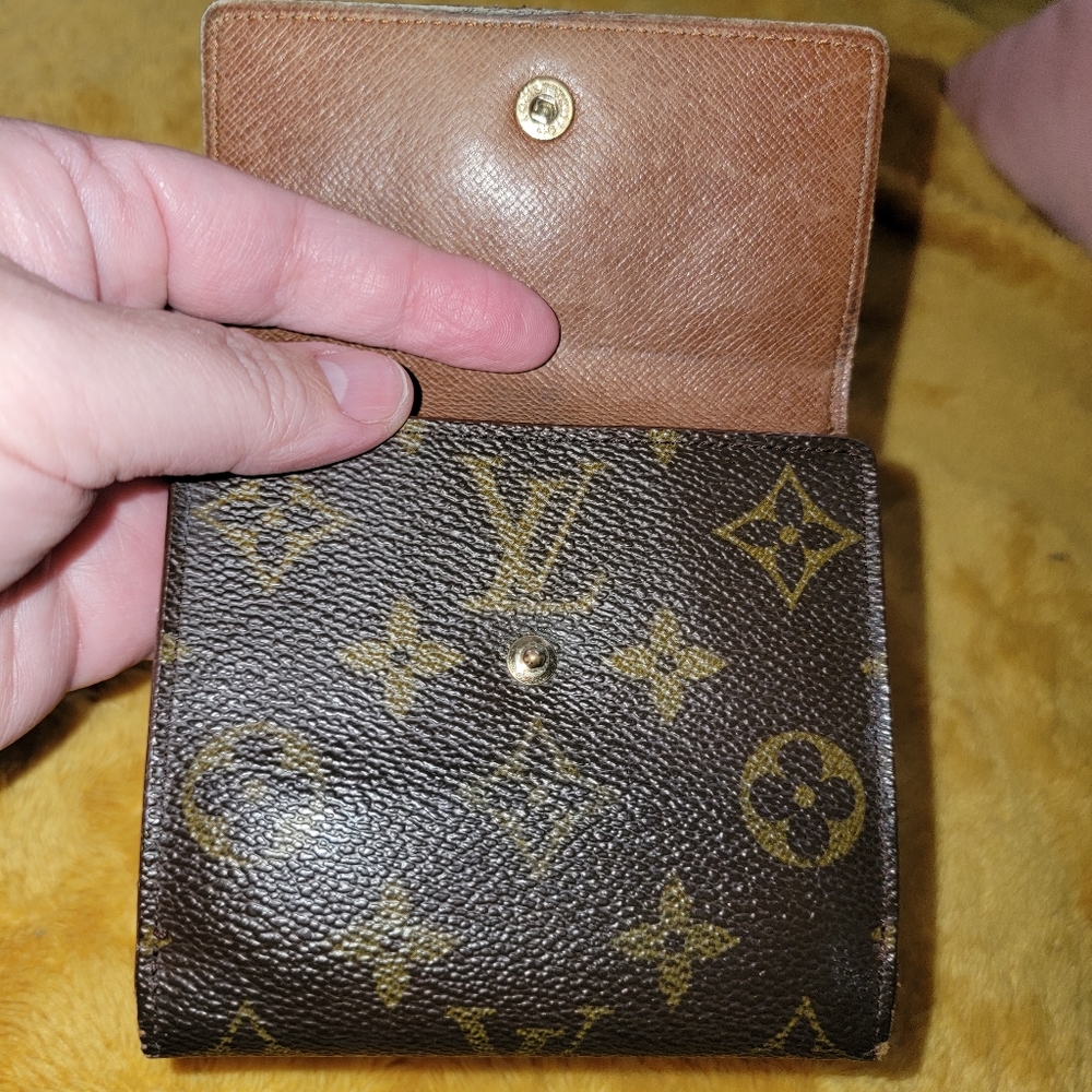 Lv Monogram Wallet. - image 6